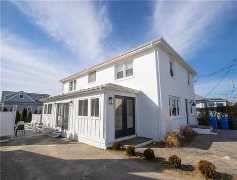 19 Crest Street, Middletown, RI 02842
