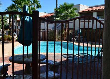 455 W Kelso Street, Tucson, AZ 85705