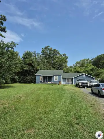107 Marshall, Hooks, TX 75561