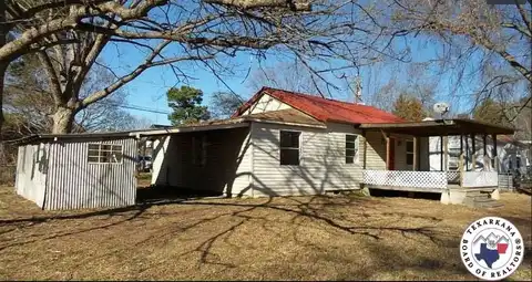 310 Roosevelt, Hooks, TX 75561