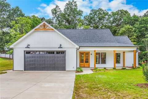 4611 Cedar Farm Lane, Pfafftown, NC 27040