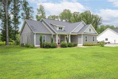2590 NC Highway 801 S, Advance, NC 27006