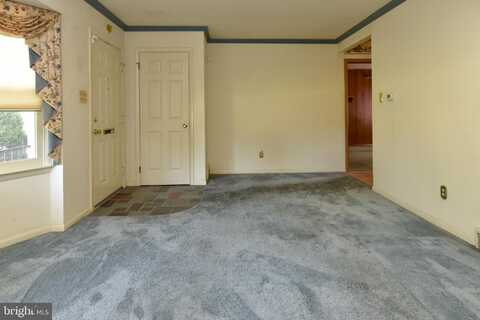 423 HOLLAND STREET, SHILLINGTON, PA 19607