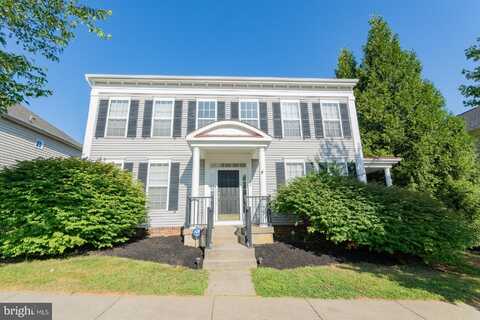 70 BRADDOCK STREET, CHARLES TOWN, WV 25414