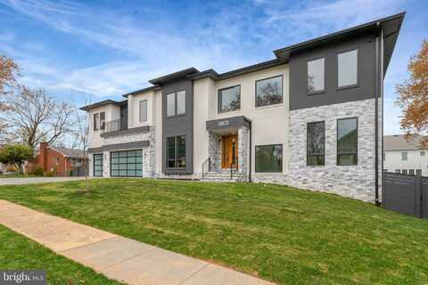 6820 BROYHILL STREET, MCLEAN, VA 22101