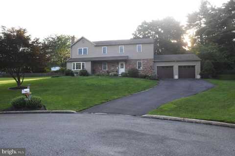 1215 BRINTON CIRCLE, WEST CHESTER, PA 19380