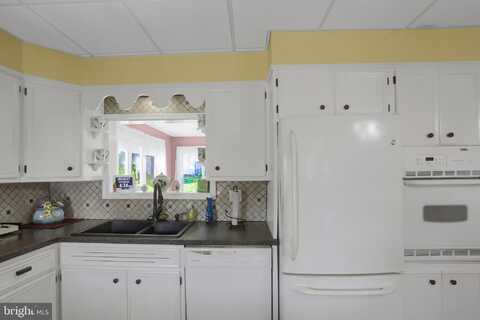 457 E MARKET STREET, WILLIAMSTOWN, PA 17098