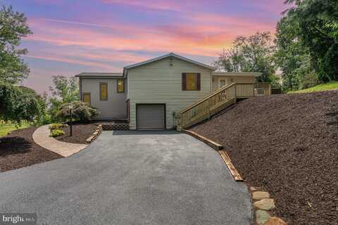 2530 MILL CREEK ROAD, DOVER, PA 17315