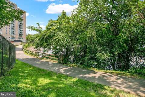 635 SLATERS LANE, ALEXANDRIA, VA 22314