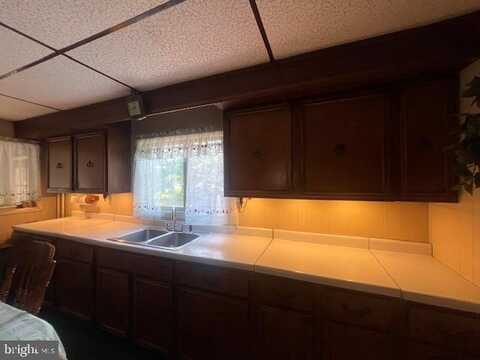 212 SPRUCE STREET, MINERSVILLE, PA 17954