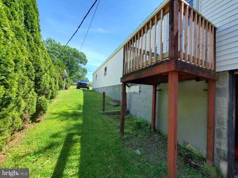 518 5TH STREET, PORT CARBON, PA 17965
