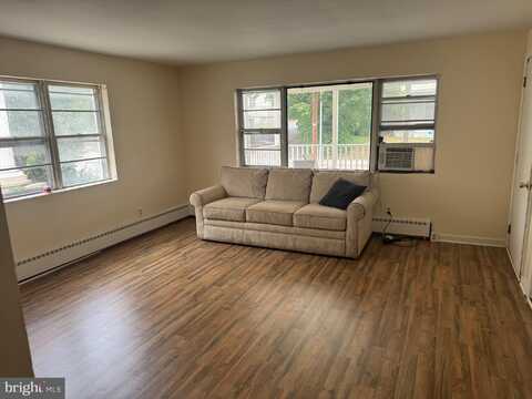 25 E WATER STREET, GETTYSBURG, PA 17325