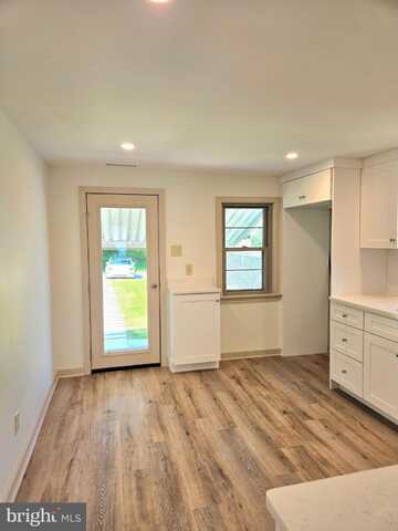 124 ELM STREET, POTTSTOWN, PA 19464