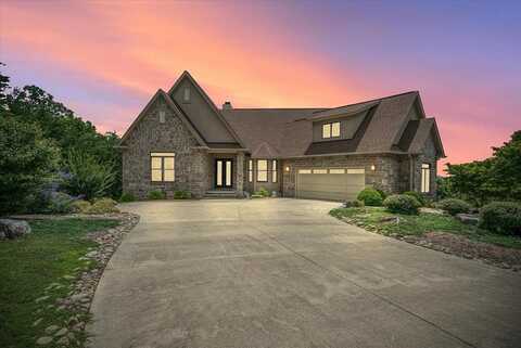 61 Bluff View Ct., CROSSVILLE, TN 38558