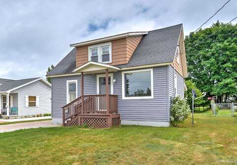 218 N Second, Manistique, MI 49854