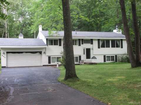 825 W Kimberly, Gwinn, MI 49841
