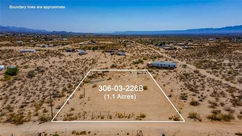 4600 W Burro Drive, Golden Valley, AZ 86413