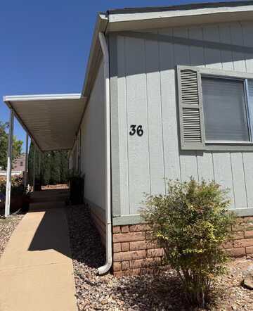 1526 N DIXIE DOWNS RD, Saint George, UT 84770