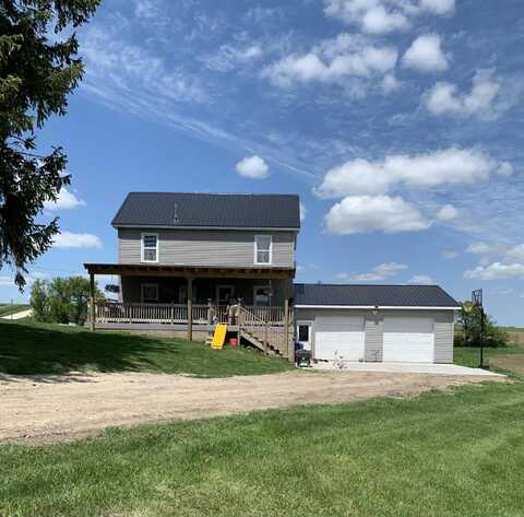 1461 Bakkum Road, Waukon, IA 52172