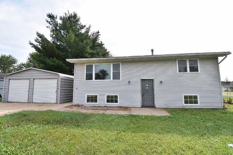 201 Westline Drive, Hazleton, IA 50641