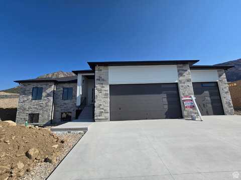 710 E MOUNTAIN ROAD N, North Ogden, UT 84414