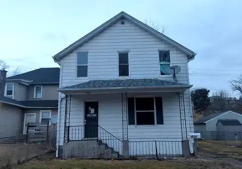 8Th, DAVENPORT, IA 52802