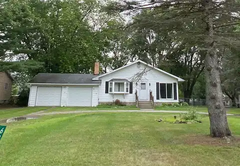 Ginger, PINCKNEY, MI 48169