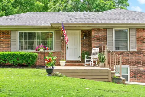 Donna, HOPKINSVILLE, KY 42240