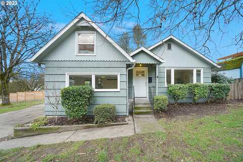 61St, PORTLAND, OR 97219
