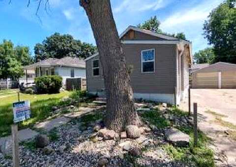 Charles, FORT DODGE, IA 50501