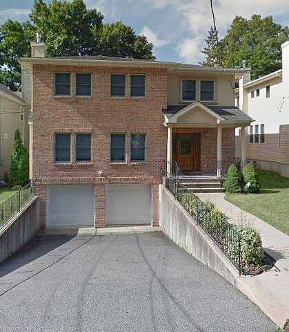 George, ROSLYN HEIGHTS, NY 11577