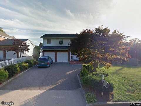 Battle, OLD BETHPAGE, NY 11804