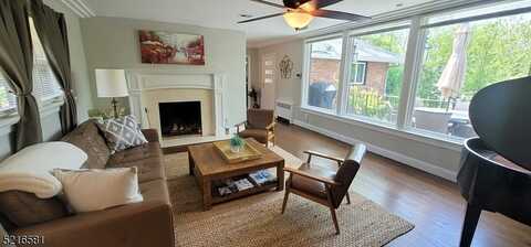 Birchwood, WEST ORANGE, NJ 07052