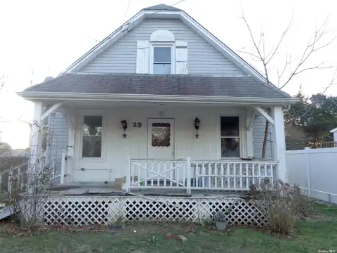 Mccall, WEST ISLIP, NY 11795