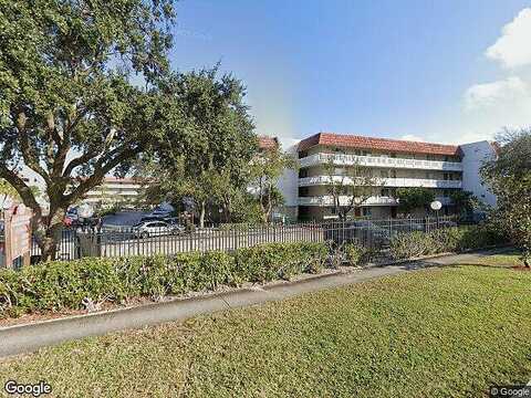 Inverrary Dr D401, LAUDERHILL, FL 33319