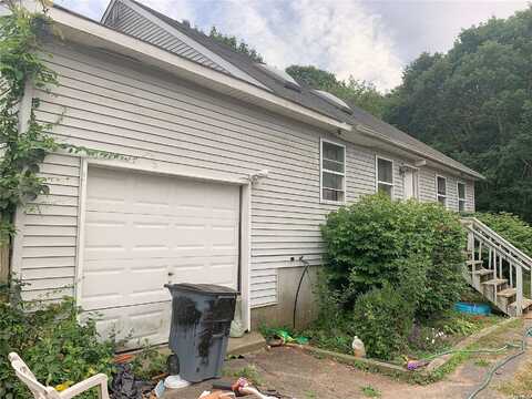 Pinewood, SHIRLEY, NY 11967