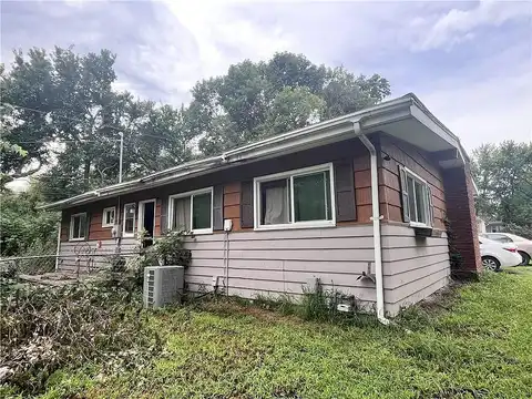 Clark, WARRENSBURG, MO 64093