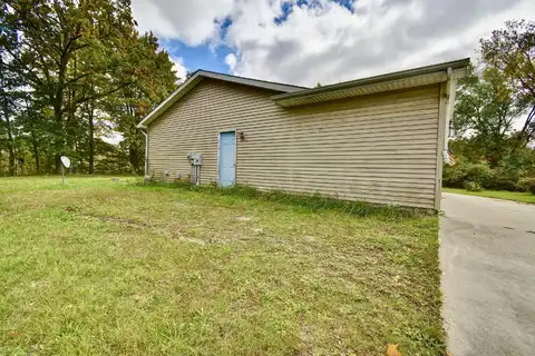 Seabury, WEIDMAN, MI 48893