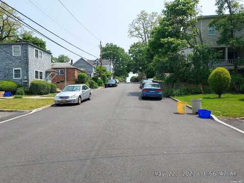 Clement, GLEN COVE, NY 11542