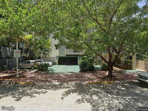 James, MIAMI BEACH, FL 33139