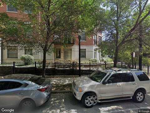 Halsted, CHICAGO, IL 60607