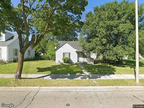Villard, MILWAUKEE, WI 53218
