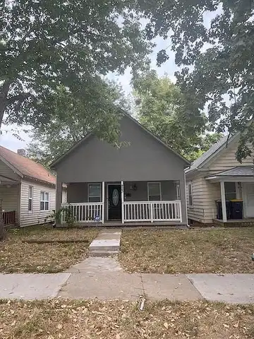 Oakley, KANSAS CITY, MO 64123