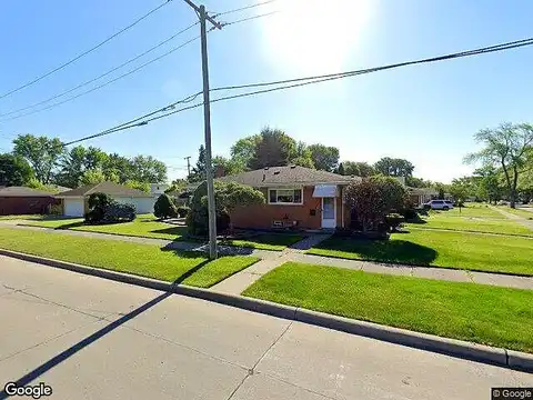 Hunt Club, HARPER WOODS, MI 48225