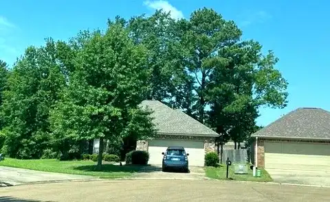 Helm, BRANDON, MS 39047