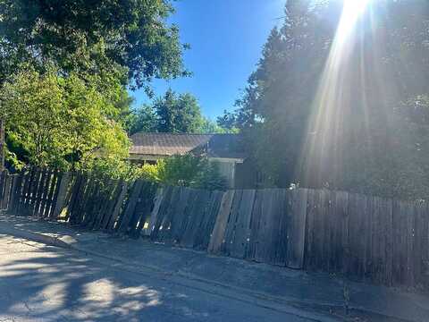 Brush, LAKEPORT, CA 95453