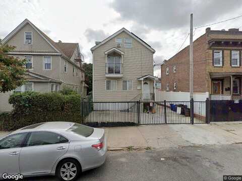 Yates, JAMAICA, NY 11433
