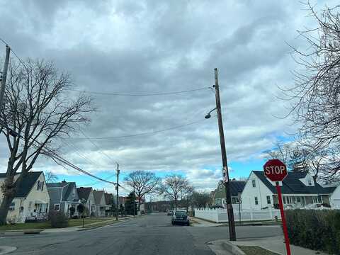 Marshall, HEMPSTEAD, NY 11550