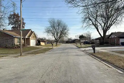 185Th, LANSING, IL 60438