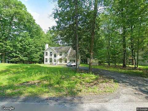 White Oak Dr, TANNERSVILLE, PA 18372